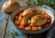 Курица качаторе с морковью и сельдереем, свежеподанная